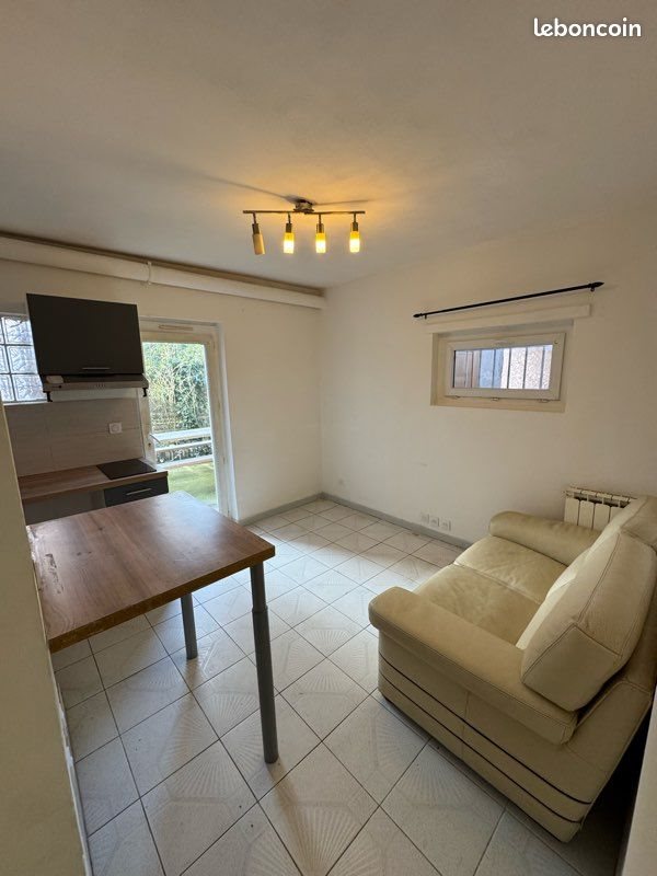 Appartement à louer, 24m², Rodilhan