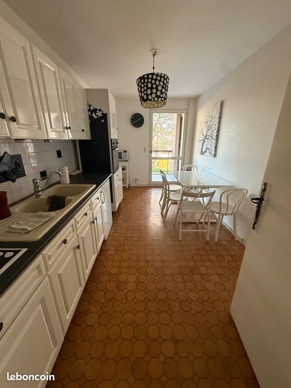 Appartement à louer, 87m², Etaux