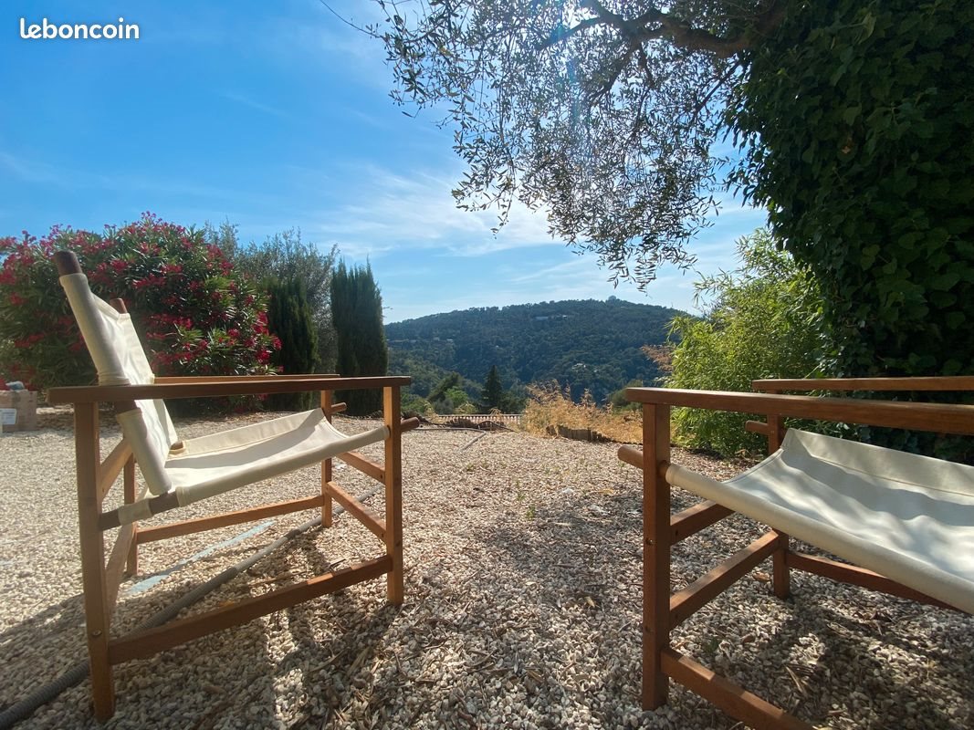 Appartement à louer, 30m², La Trinité