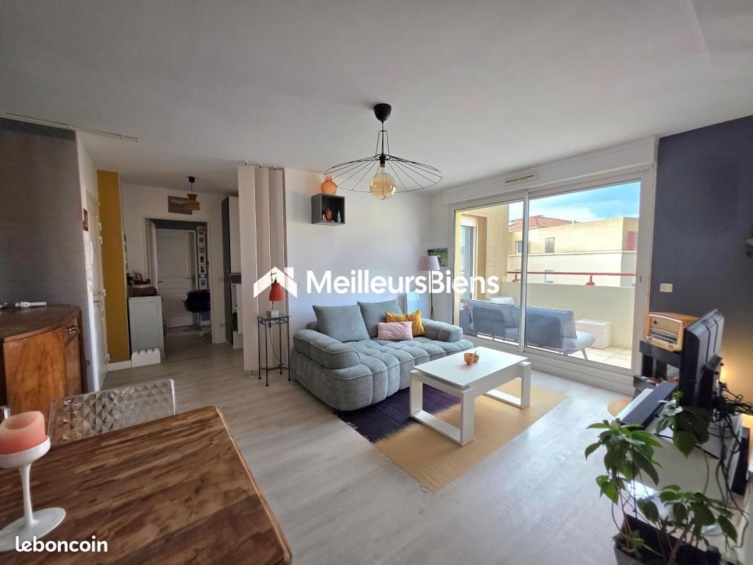 Appartement à vendre, 63m², Pélissanne
