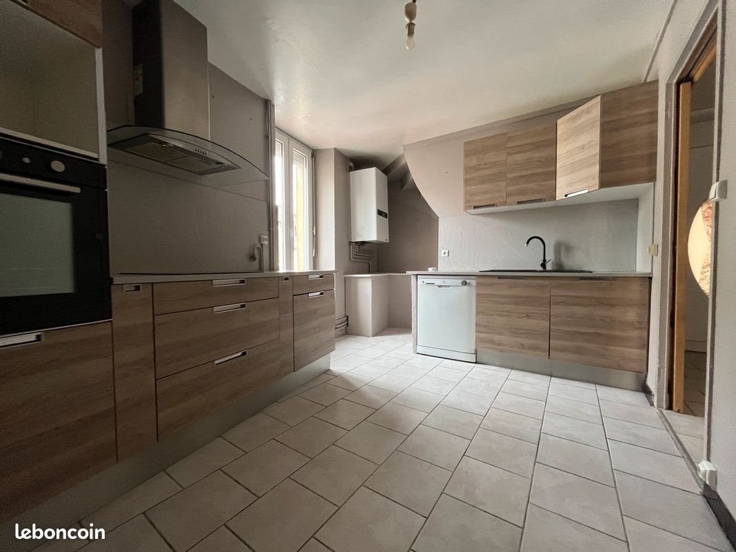 Appartement à louer, 96m², Montceau-les-Mines