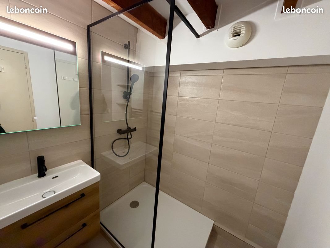 Appartement à louer, 66m², Sommières