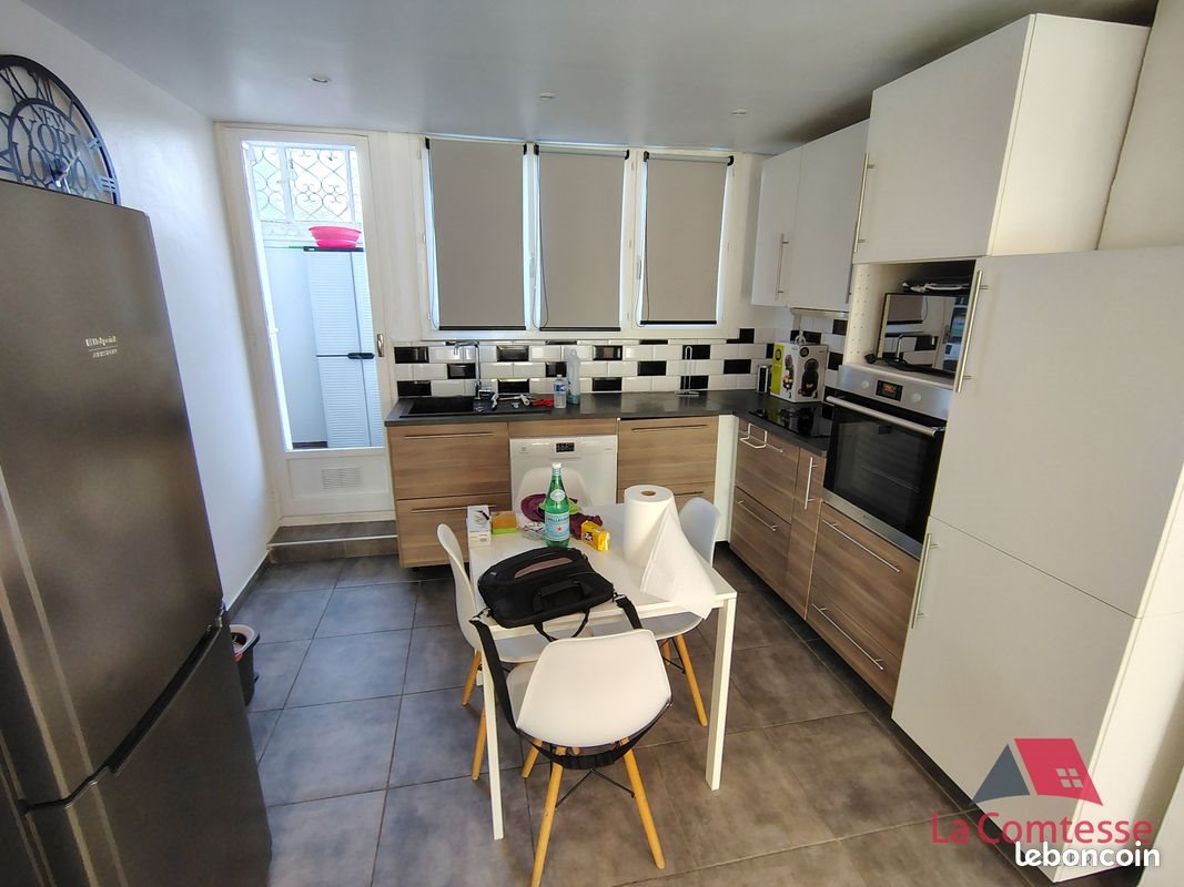 Appartement à louer, 57m², Marseille 8ème