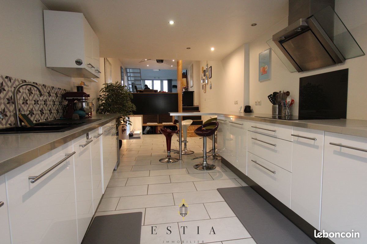 Maison à vendre, 112m², Pont-Saint-Vincent