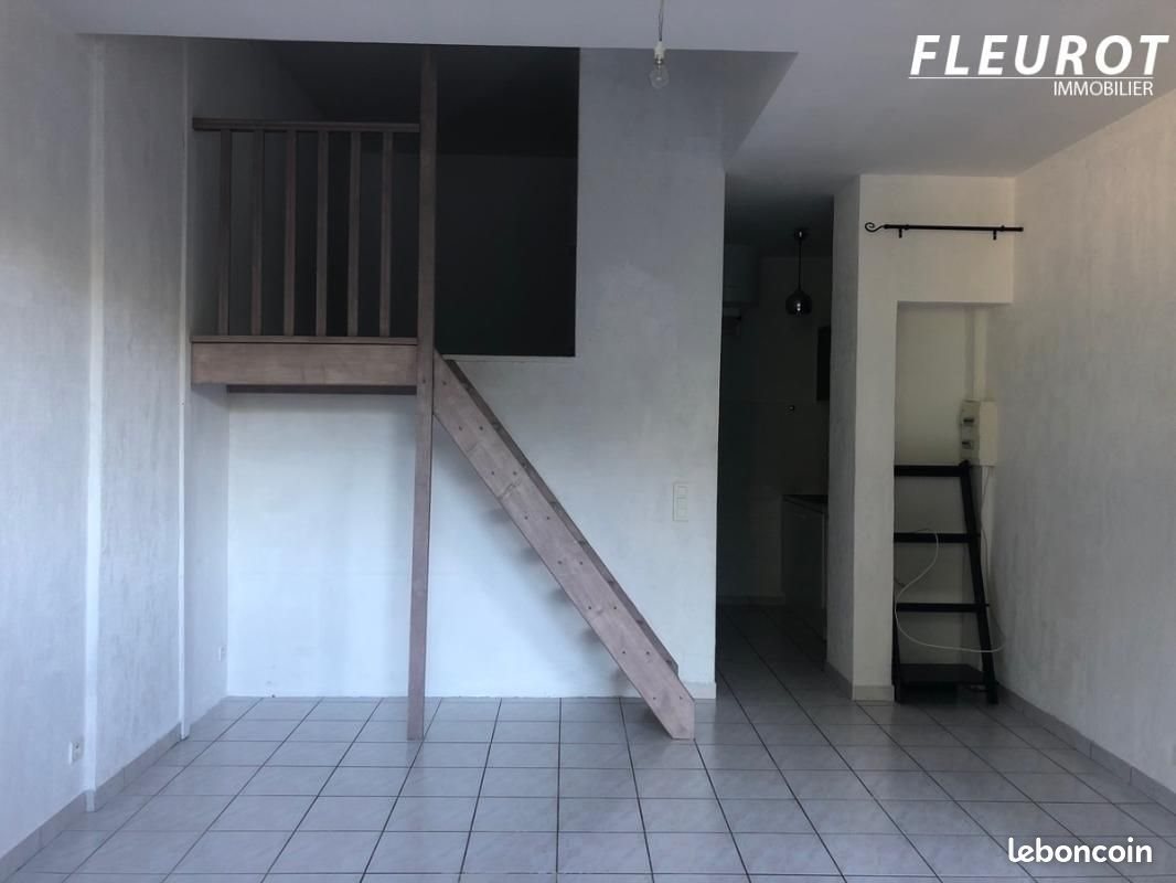 Appartement à louer, 27m², La Ciotat