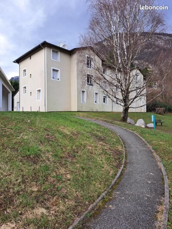 Appartement à louer, 66m², Crolles