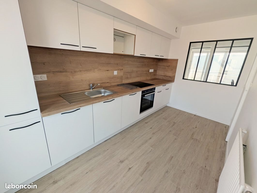 Appartement à louer, 72m², Epron