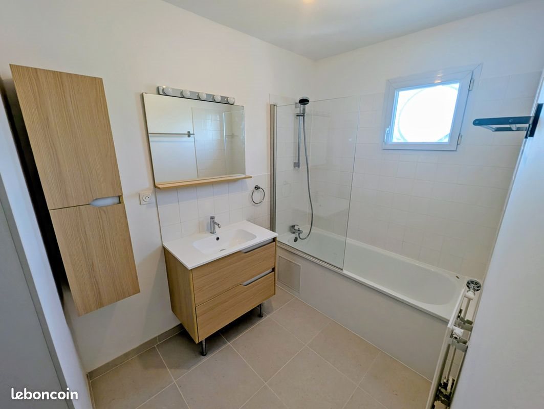 Appartement à louer, 72m², Epron