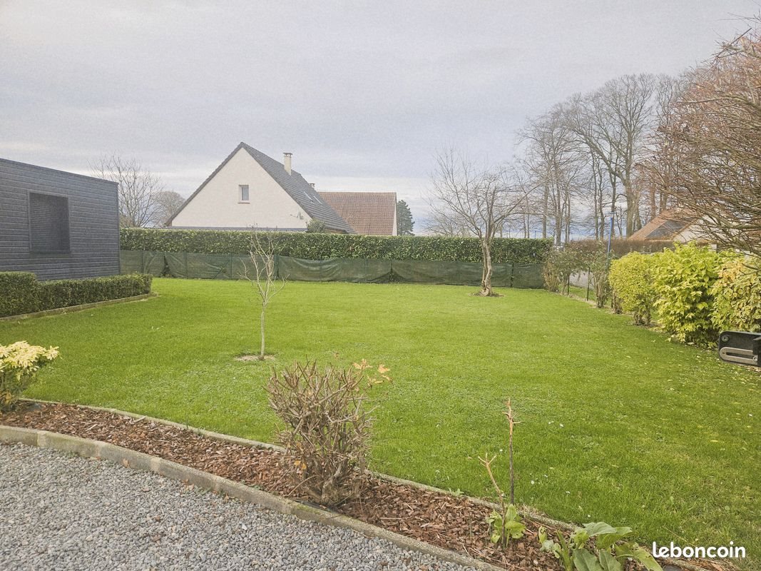 Maison à louer, 111m², Néville