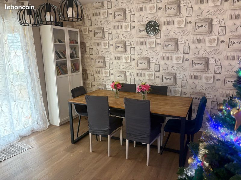 Appartement à louer, 90m², Germainville