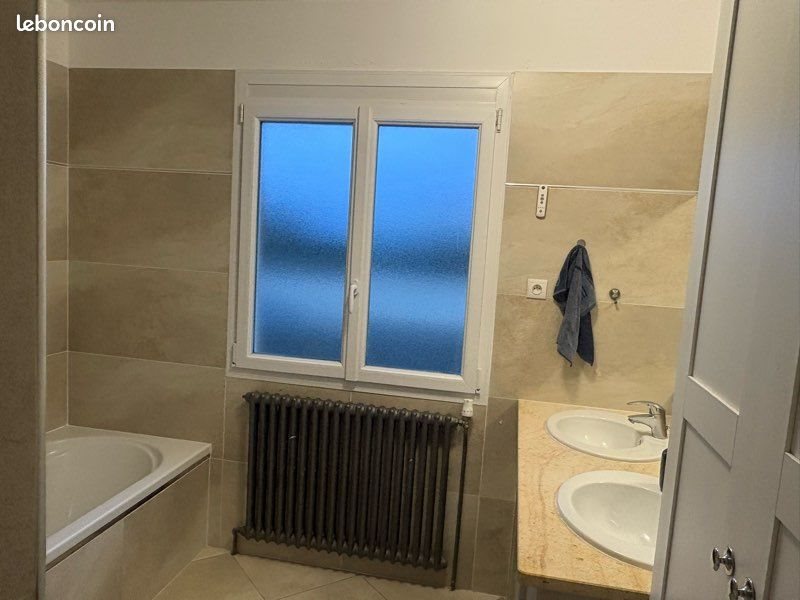 Appartement à louer, 90m², Germainville