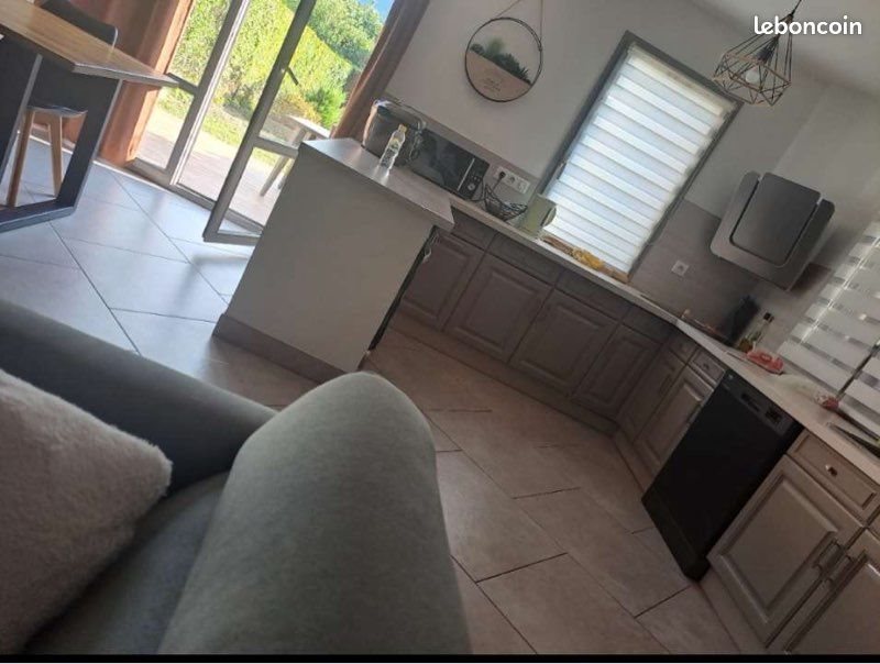Maison à louer, 3m², Cluses