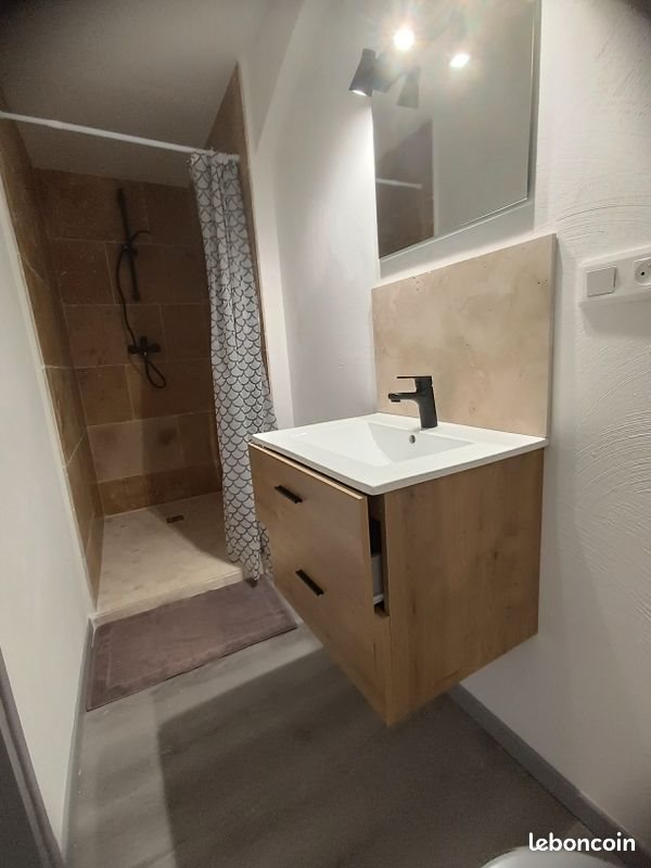 Appartement à louer, 27m², Seillans