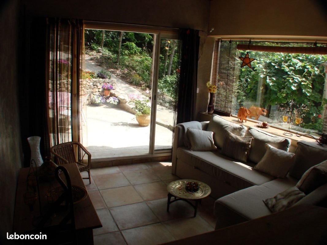 Appartement à louer, 35m², Saint-Estève-Janson