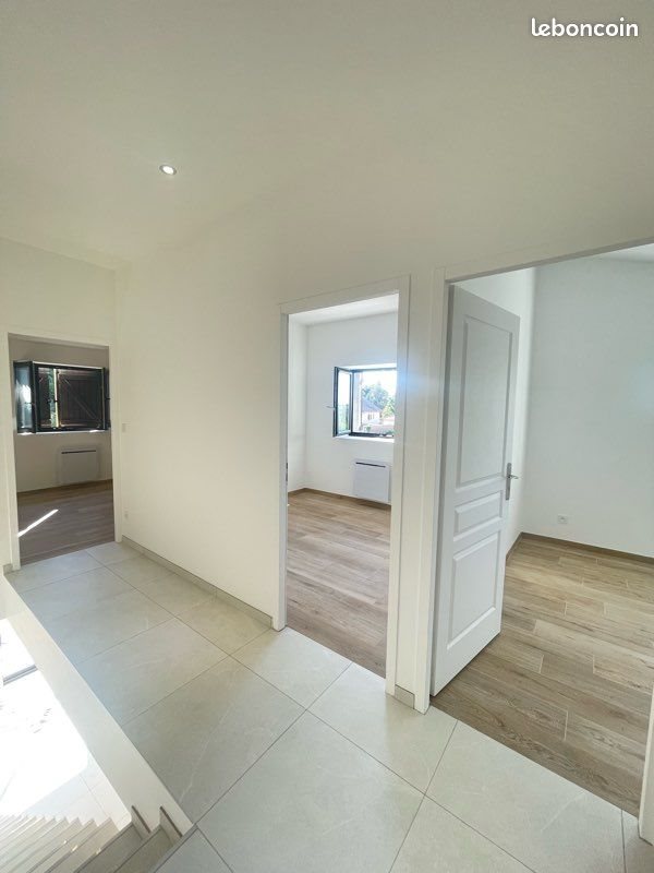 Maison à louer, 105m², Saint-Romain-de-Jalionas