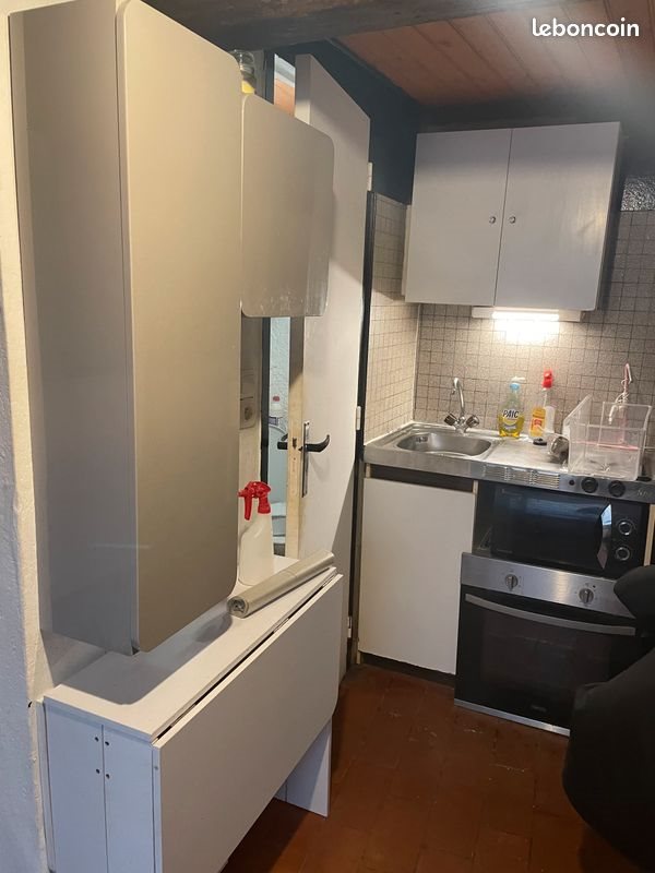 Appartement à louer, 14m², Trets