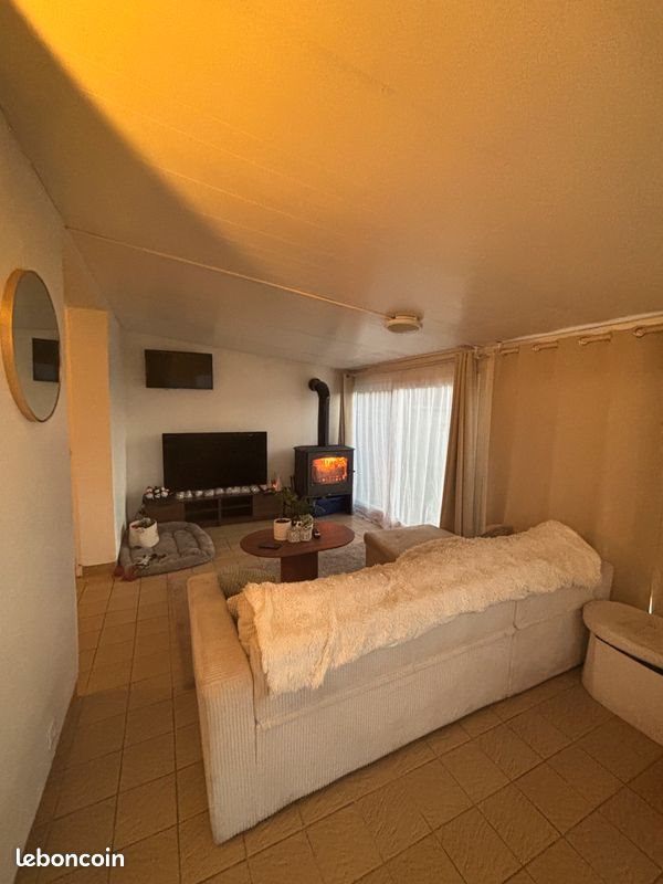 Maison à louer, 76m², Lampaul-Guimiliau