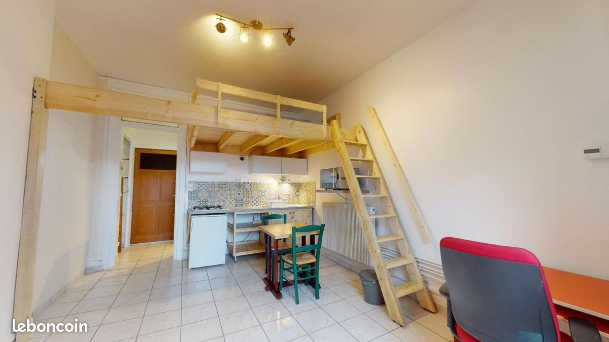 Appartement à louer, 22m², Saint-Etienne