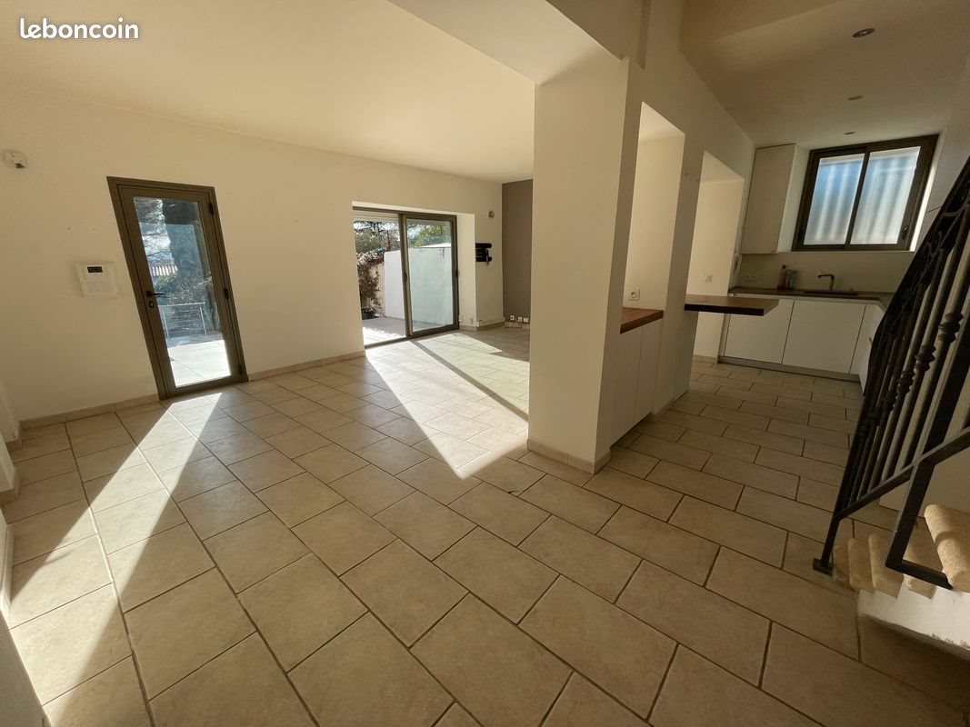 Maison à vendre, 114m², Nîmes