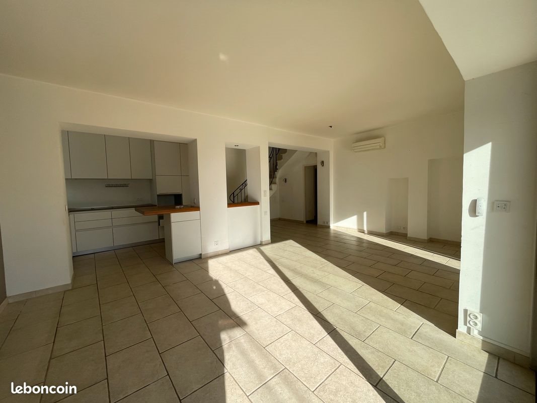 Maison à vendre, 114m², Nîmes