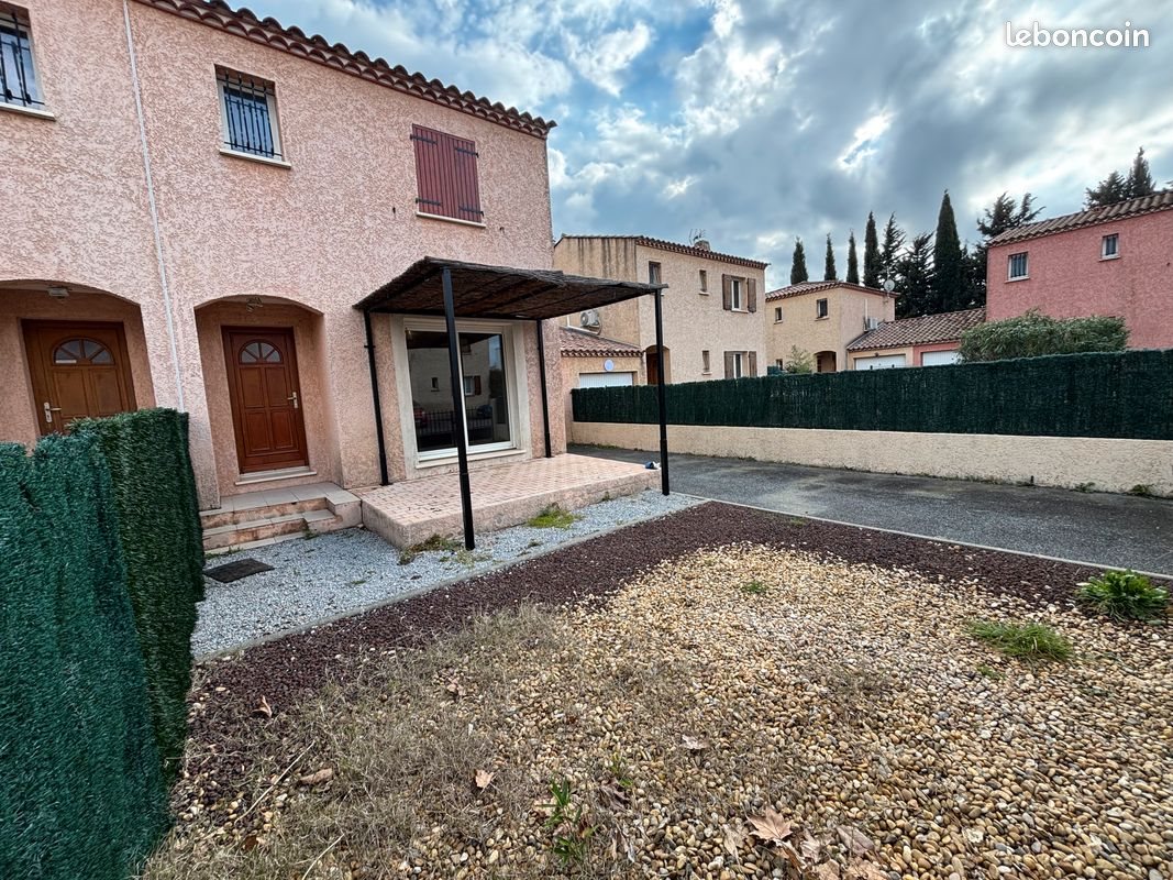Maison à louer, 83m², Calvisson