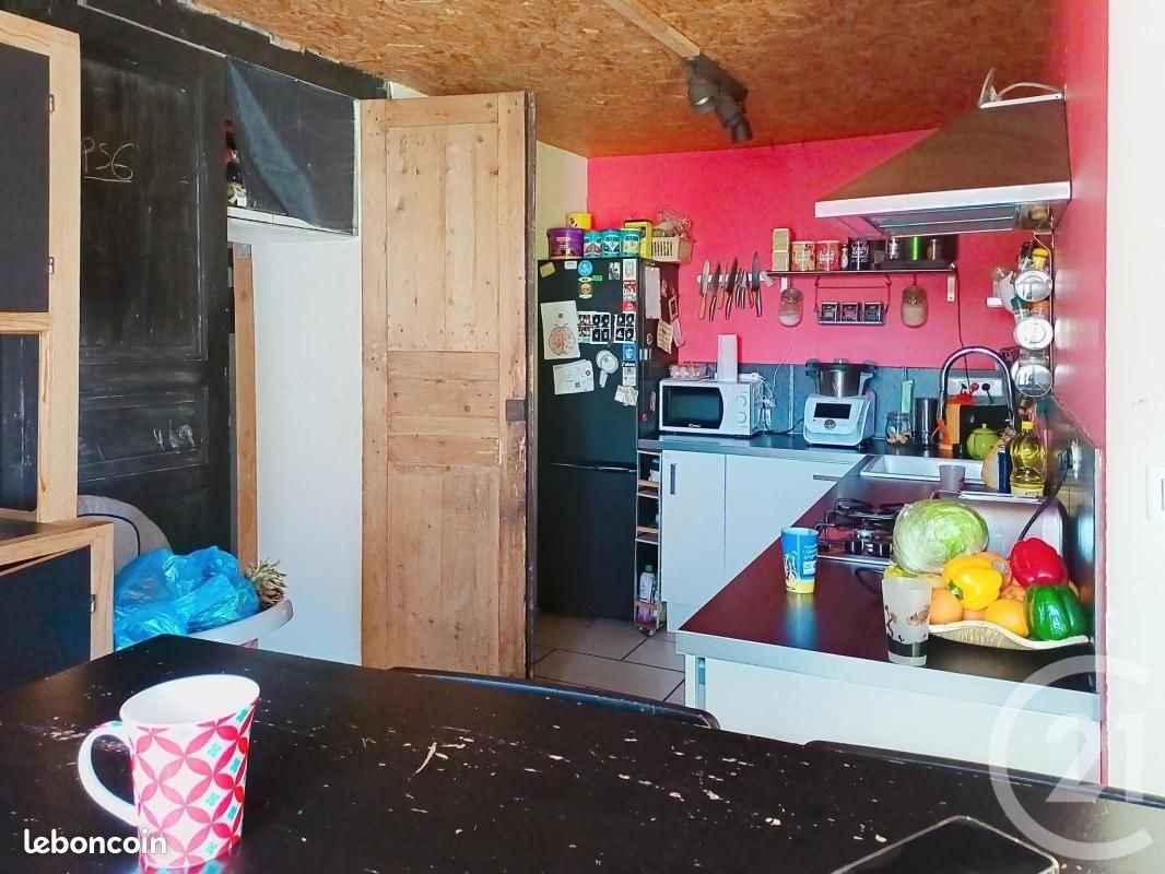 Maison à louer, 198m², Saint-Bonnet-de-Rochefort