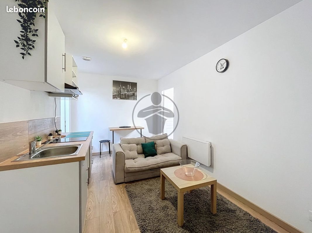 Appartement à louer, 24m², Saint-Quentin