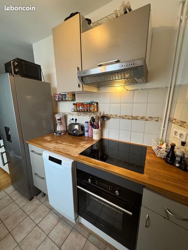Appartement à louer, 45m², Paris 18ème