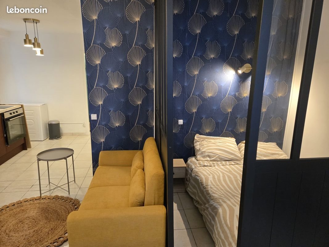 Appartement à louer, 27m², Cuges-les-Pins