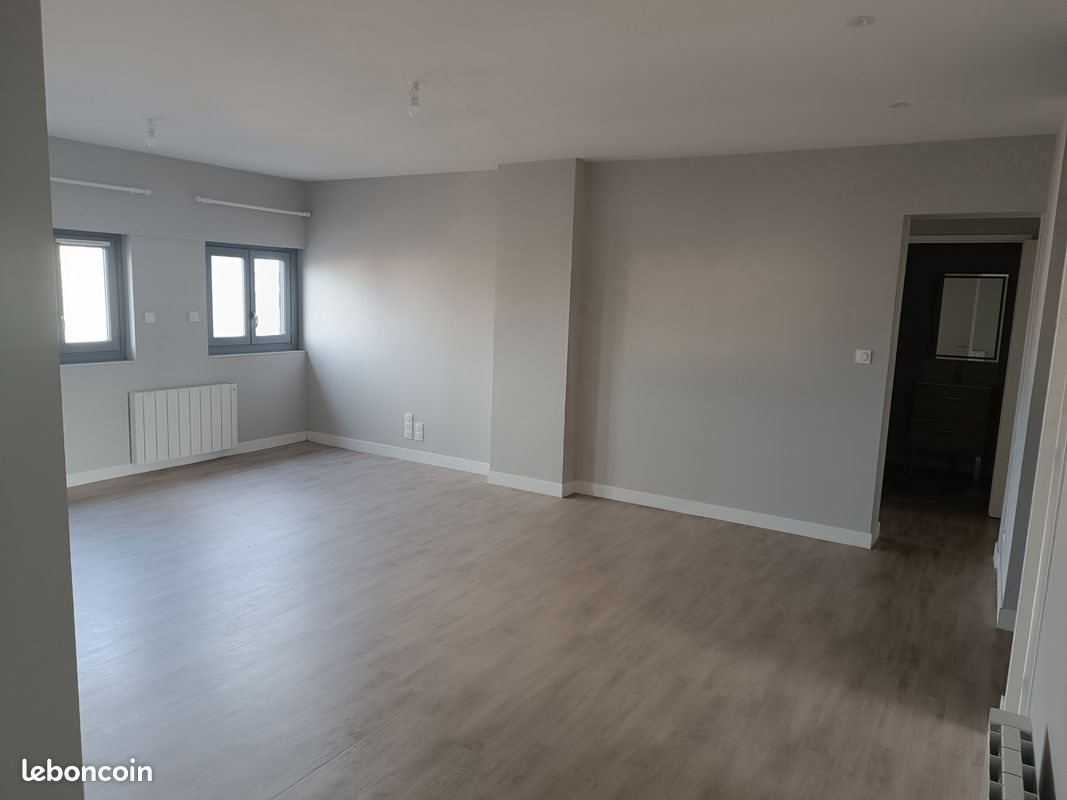 Appartement à louer, 121m², Alban