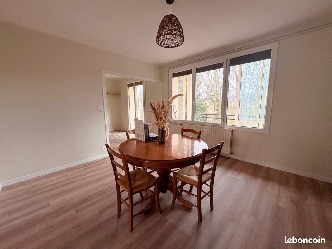 Appartement à louer, 70m², Lons-le-Saunier