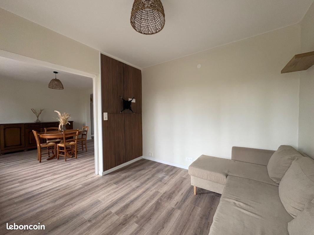 Appartement à louer, 70m², Lons-le-Saunier