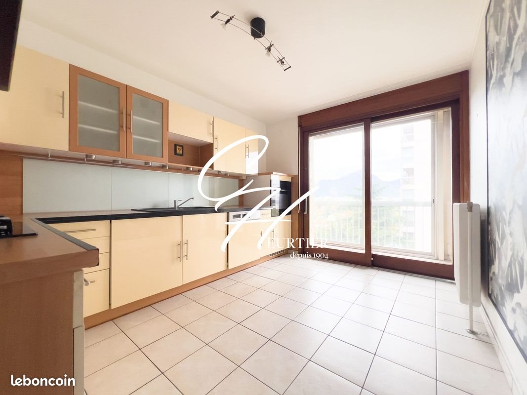 Appartement à louer, 98m², Grenoble