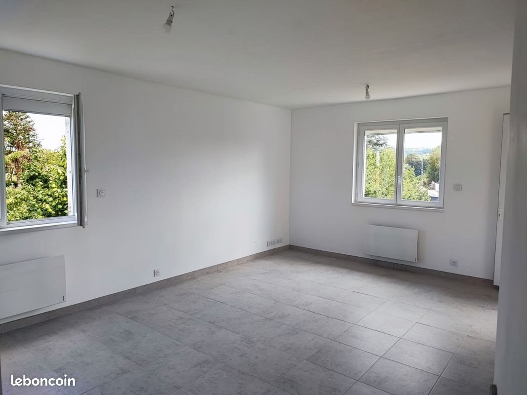 Appartement à louer, 84m², Neuvic