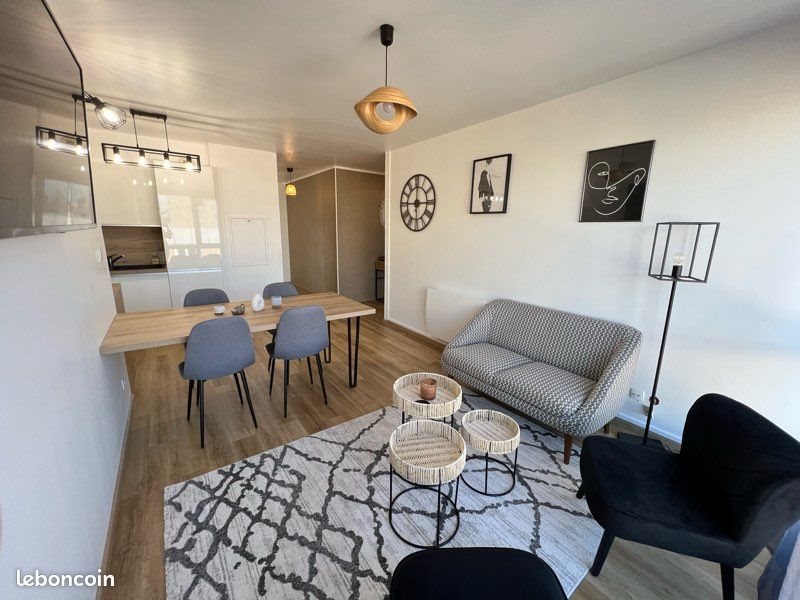 Appartement à louer, 82m², Reims