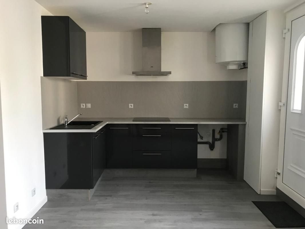 Appartement à louer, 29m², Malville