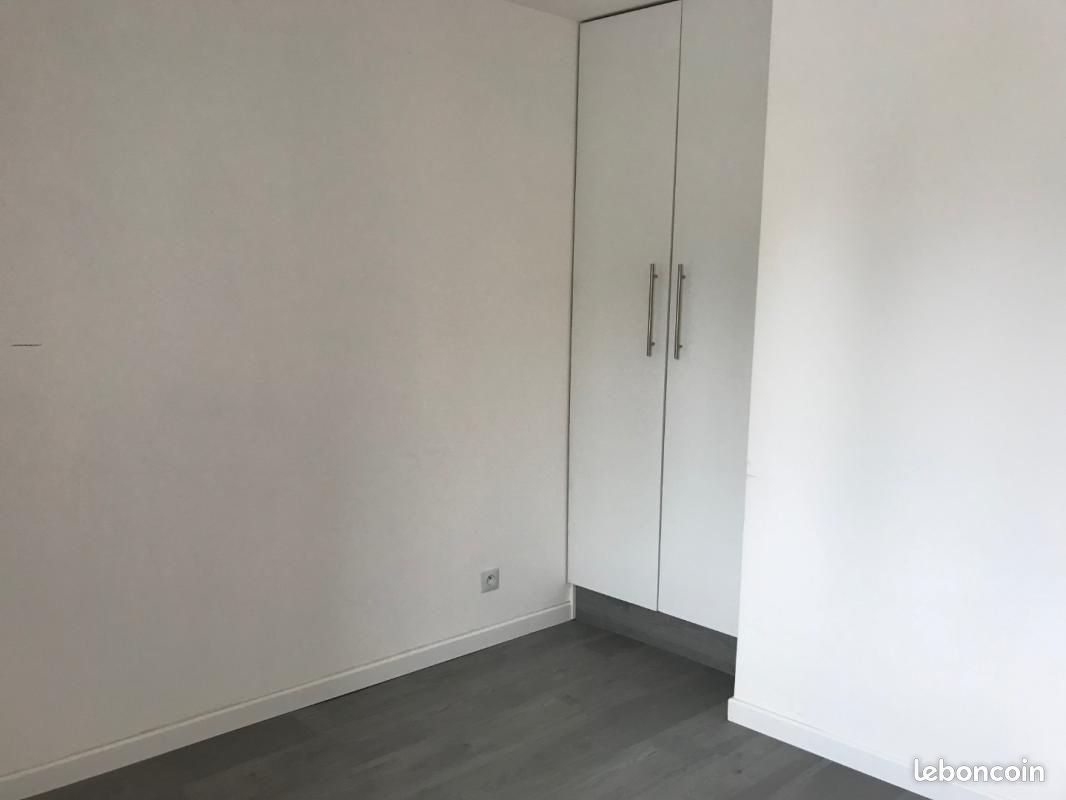 Appartement à louer, 29m², Malville