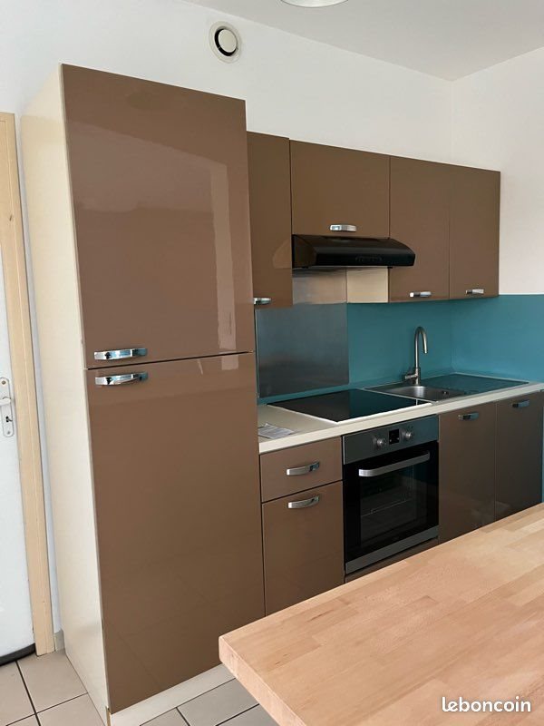 Maison à louer, 105m², Sernhac