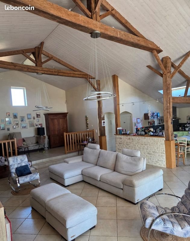 Maison à vendre, 177m², Sainte-Gemme-la-Plaine