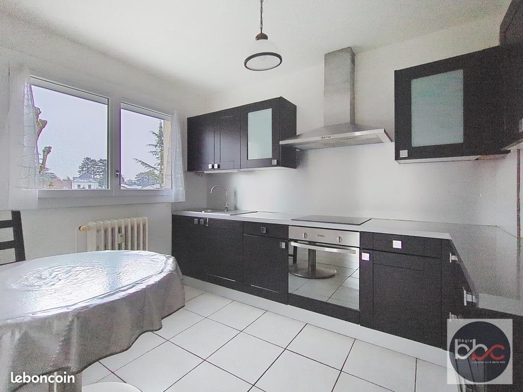 Appartement à louer, 66m², La Verpillière