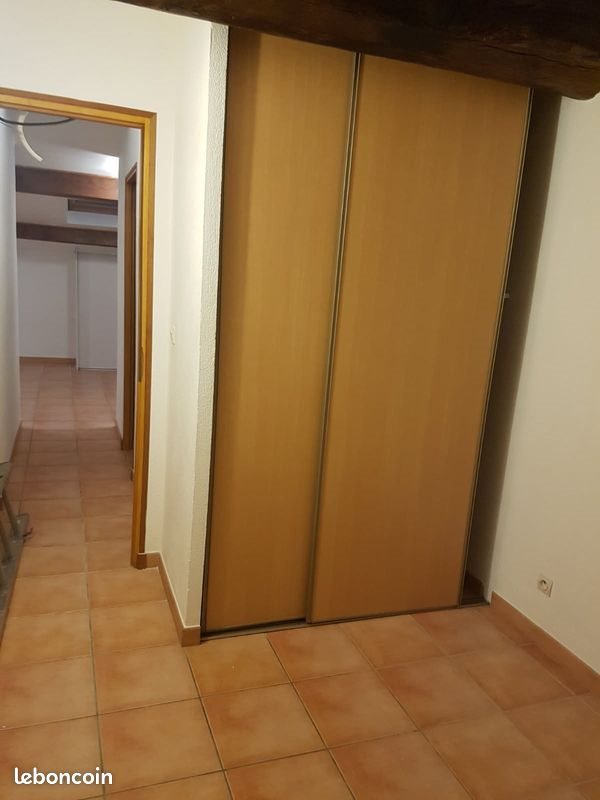 Appartement à louer, 60m², Saint-Zacharie