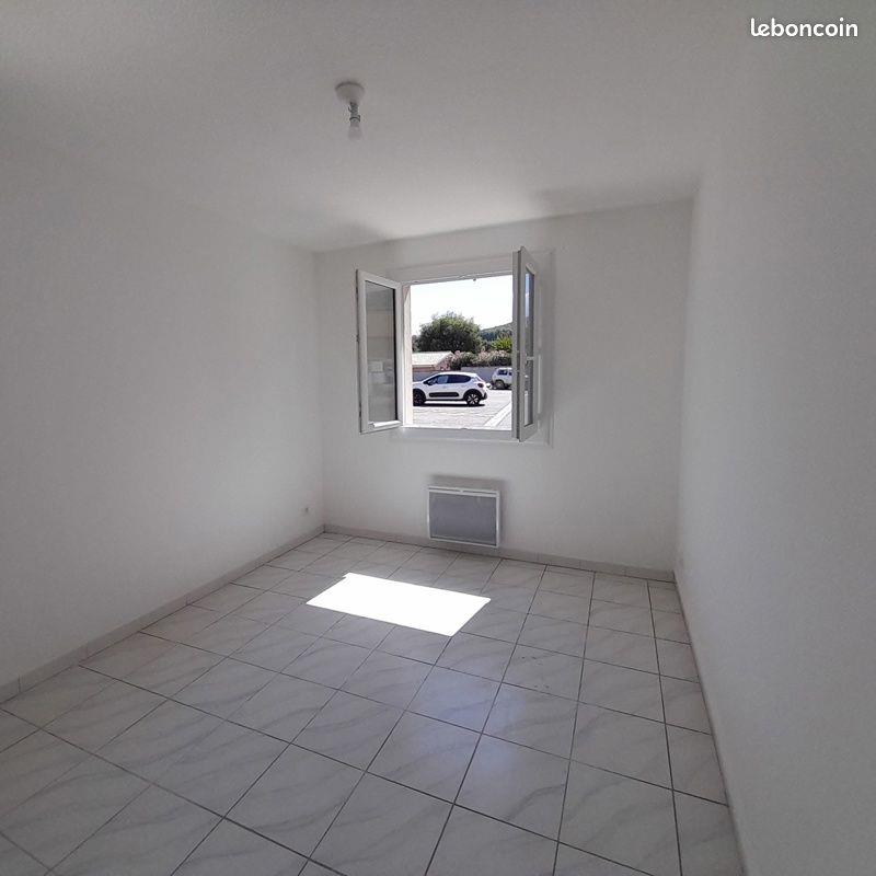 Appartement à louer, 73m², Saint-Félix-de-Rieutord