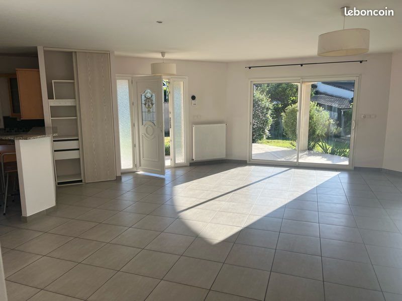 Maison à louer, 150m², Camblanes-et-Meynac