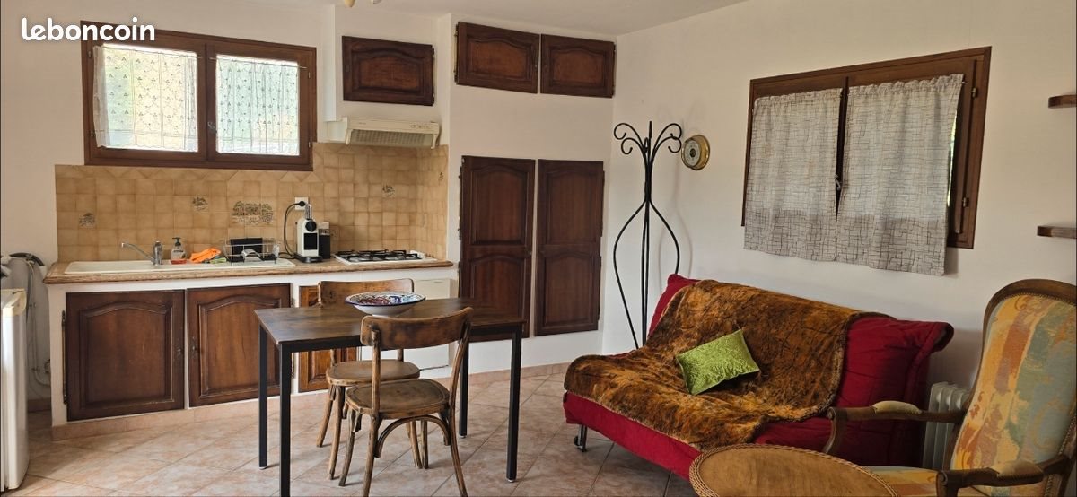 Maison à louer, 28m², Cuges-les-Pins