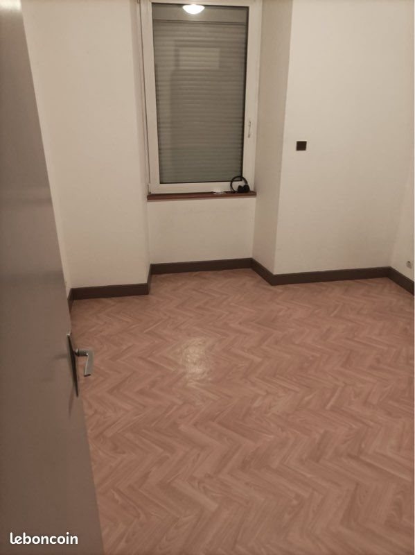 Appartement à louer, 40m², Arpajon-sur-Cère