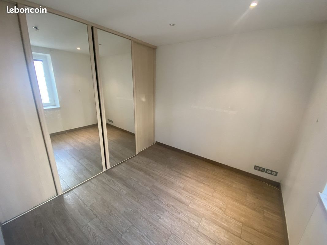 Appartement à louer, 35m², Saint-Romain-le-Puy