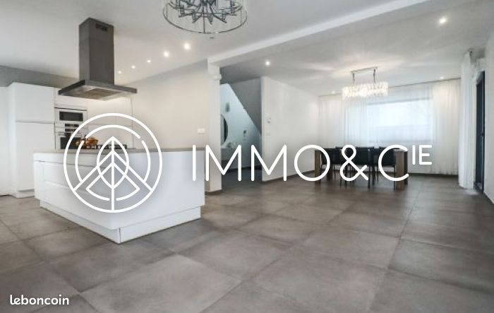 Maison à vendre, 260m², Lesquin