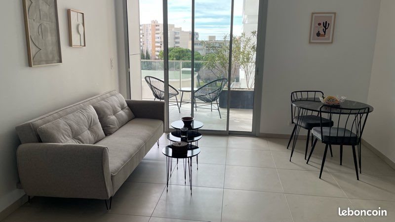 Appartement à louer, 38m², Marseille 8ème