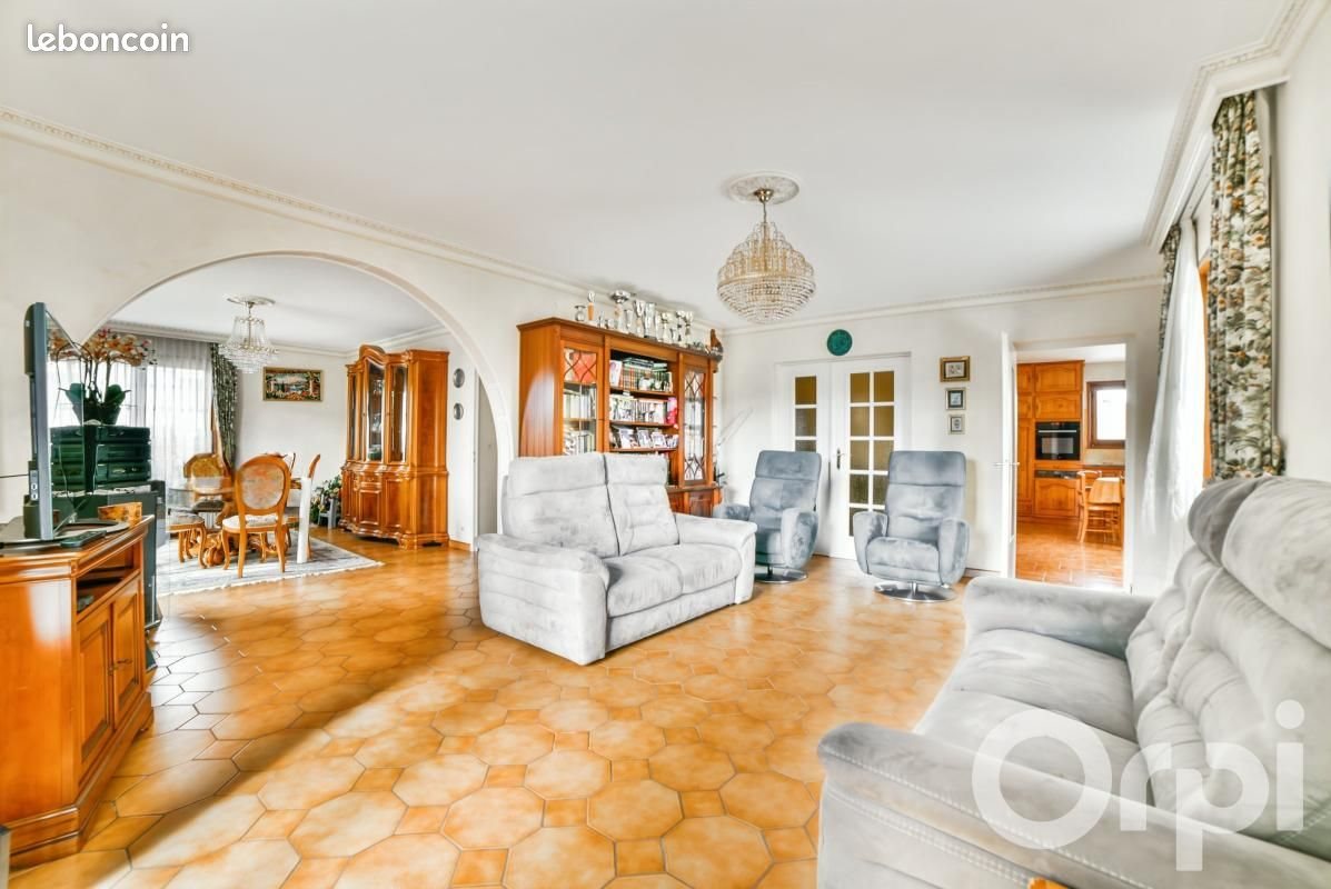 Maison à vendre, 200m², Veigy-Foncenex