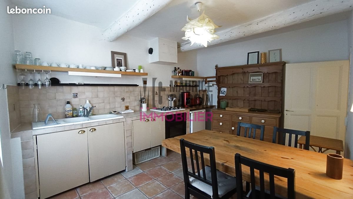 Maison à louer, 71m², Mazan